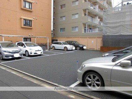 ＤーＲｏｏｍ　Ｓｔａｙ　両国[1R/40.43m2]の駐車場2