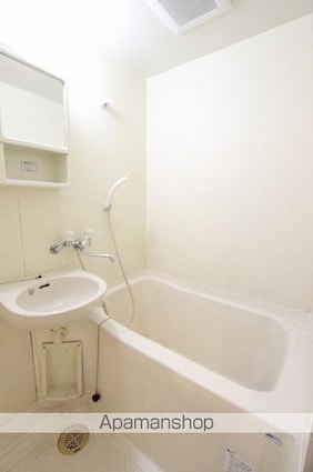 ウッドネスト春日１．２．３[1K/26.24m2]のバス