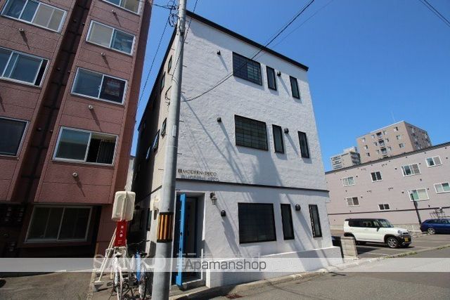 MODERN DECOの外観写真