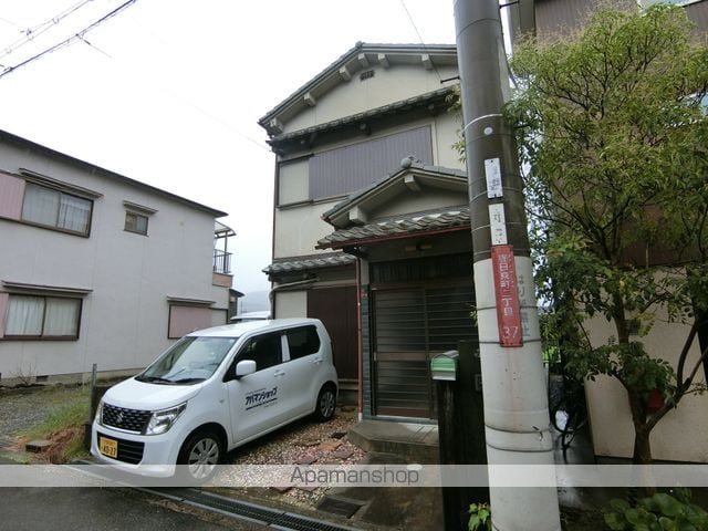 春日東町2丁目貸家の外観写真