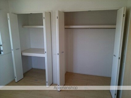 ジェントリーパレス[2LDK/61.81m2]の収納