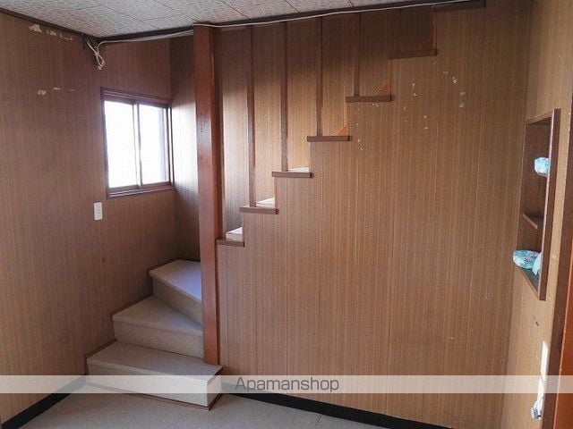 室蘭本線 栗沢駅 徒歩11分 2階建 築58年の内装写真