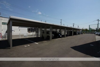 グリーンヒル[2LDK/52.4m2]の駐車場