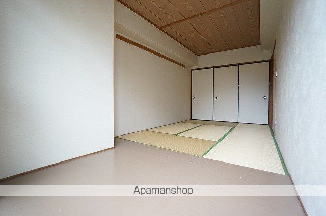 ボンビラージュの内装写真
