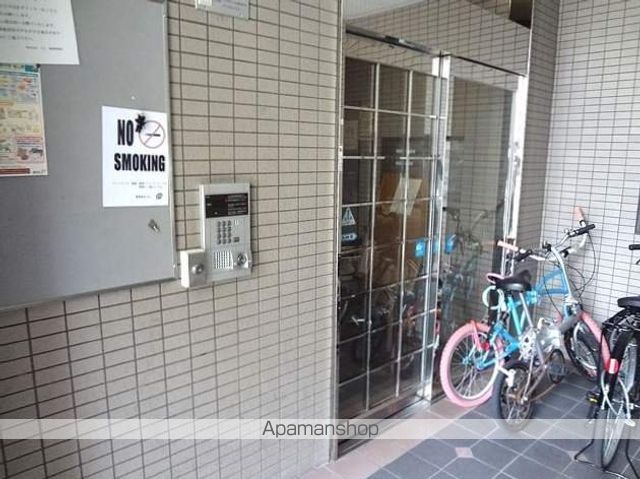エンクレスト平尾の玄関写真