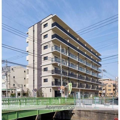 ジニア大森西の玄関写真
