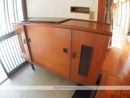 大原貸家[5DK/93.46m2]の玄関