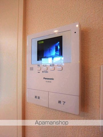 アクセラレータの内装写真