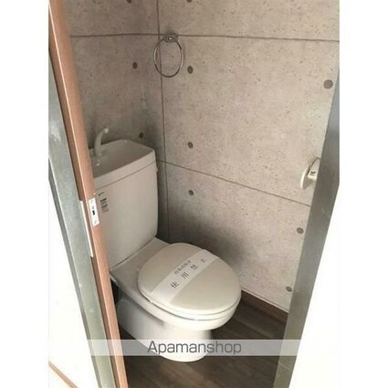 ジュエリー世田谷[1R/16.3m2]のトイレ