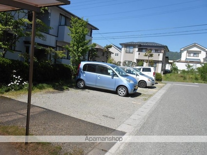 サンライフ松原[3DK/52.8m2]の駐車場