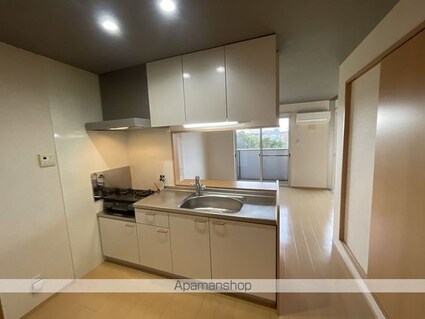 ＢＩＧ　ＪＯＹ　ＹＡＭＡＴＯ[3LDK/67.11m2]のキッチン