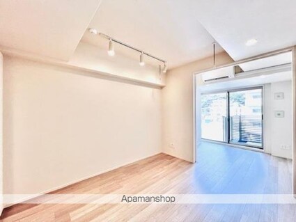 Ｂｒｉｌｌｉａ　ｉｓｔ　千駄ヶ谷[1DK/31.14m2]のリビング・居間1