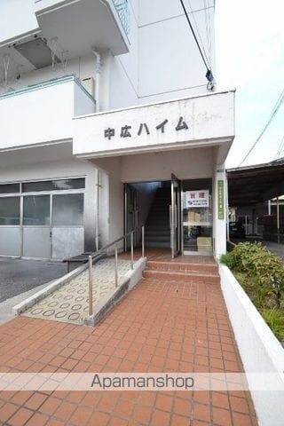 中広ハイムの玄関写真