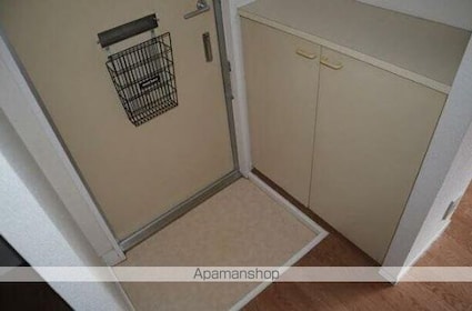 ドミエール高松[2DK/42.7m2]の玄関