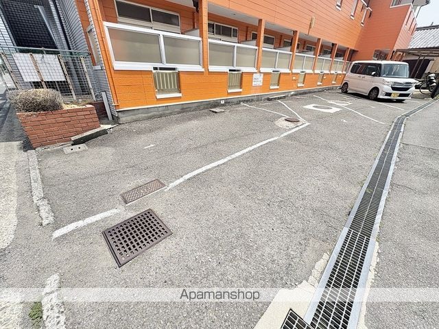 和歌山県和歌山市秋月[1K/20m2]の駐車場