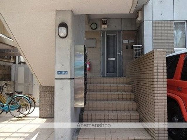 リバーハイツ二葉の玄関写真