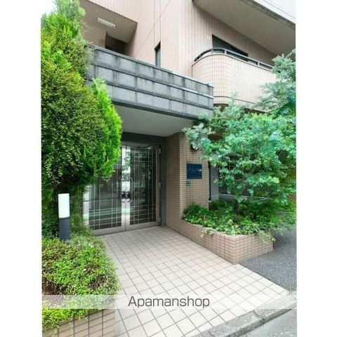 フリューゲル高砂の玄関写真