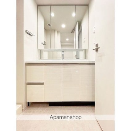 オーキッドレジデンス渋谷富ヶ谷[3LDK/68.86m2]の洗面所