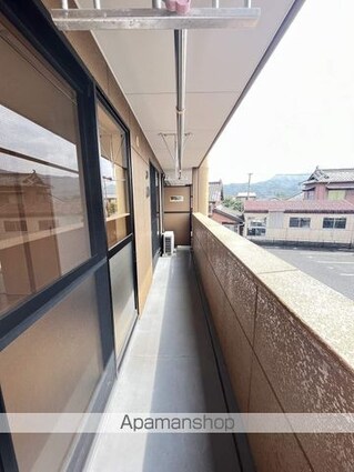 Ｔ’ｓ　ＶＩＬＬＡＧＥ[2LDK/51.66m2]のバルコニー