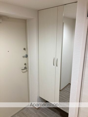 8 3W2 HACHI SANWESTNYの内装写真