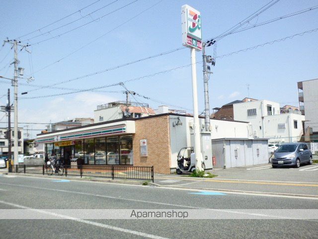 エレメンタリープレイスの周辺写真