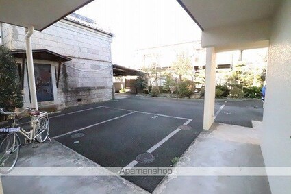 サンライズ西川[2LDK/48.6m2]の駐車場