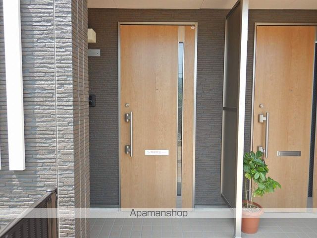 ヴィクトワールの玄関写真