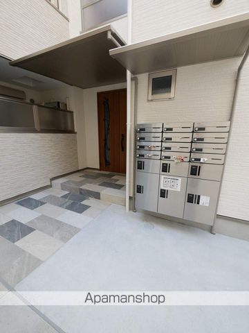 ラモーナ佃IIの玄関写真