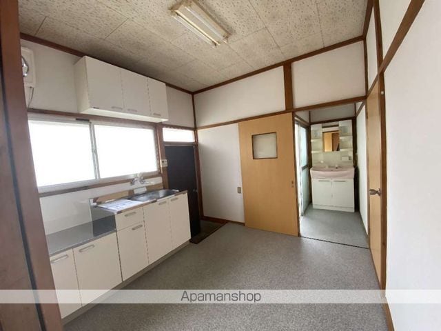 ＪＲ常磐線 植田駅 バス乗車時間：14分 最寄りバス停で下車 徒歩7分 1階建 築42年の内装写真