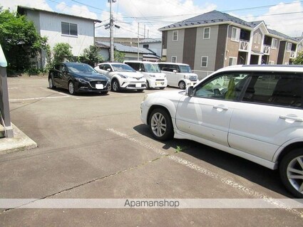 カオリーモ境田Ａ[1K/24m2]の駐車場