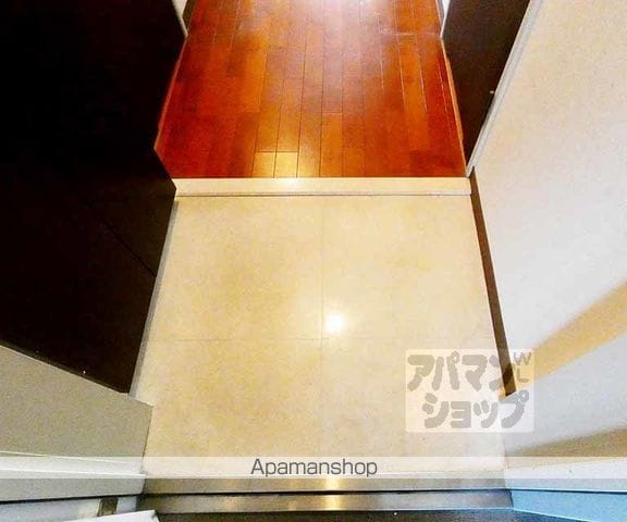 十四軒町マンションの内装写真