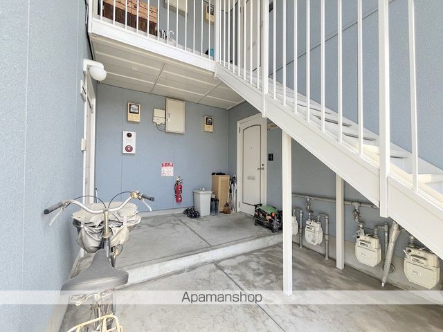 フレグランス鳳の玄関写真