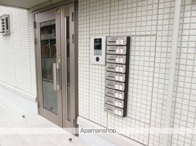 リバーパークの玄関写真