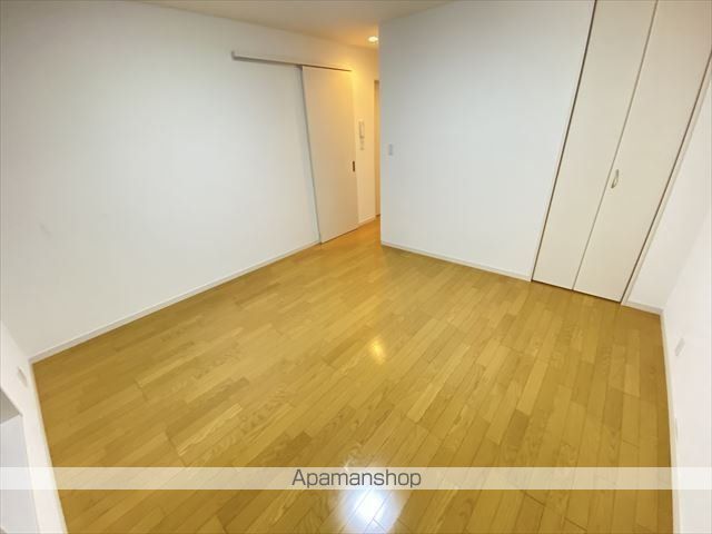 レジア三津屋南の内装写真