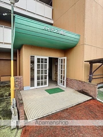 ハイデンス岡山の玄関写真