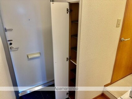 レオパレスＴ＆Ｍコート[1K/23.18m2]の玄関