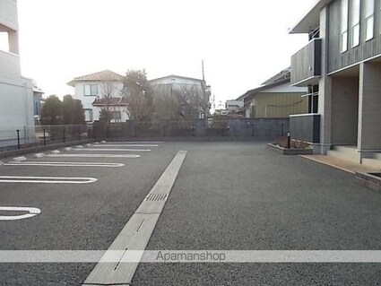 ローレルパーク[2LDK/57.21m2]の駐車場