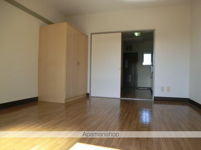 カトレアIIの内装写真