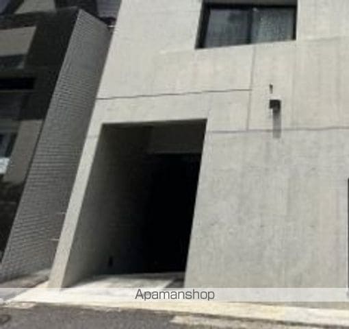 VERT COURT OGIKUBO EASTの玄関写真