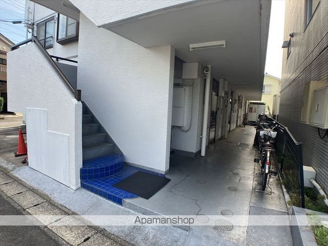 メゾン中央林間IIの玄関写真