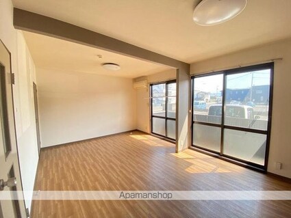 フレグランス円座　Ｄ棟[2LDK/57.81m2]のリビング・居間