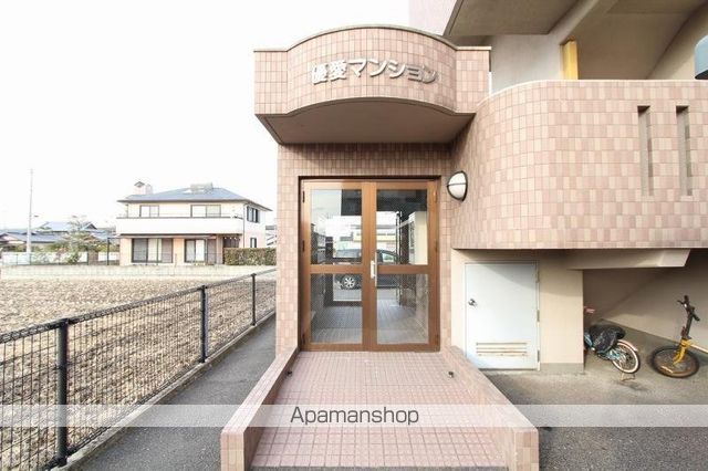 優愛マンションの玄関写真