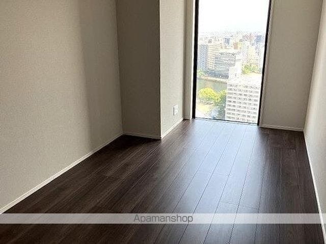 レーベン福岡天神ONE TOWERの内装写真