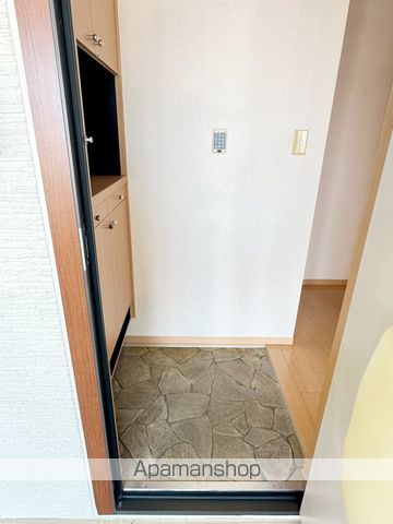 リビングタウン明ケ島 Aの内装写真