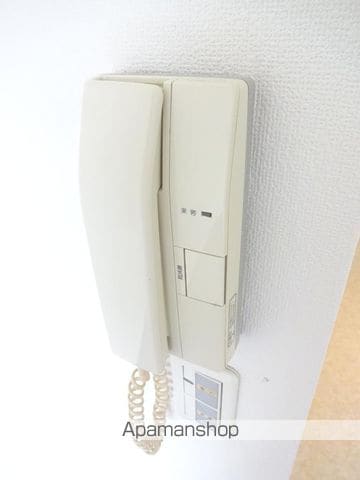 ADORERの内装写真
