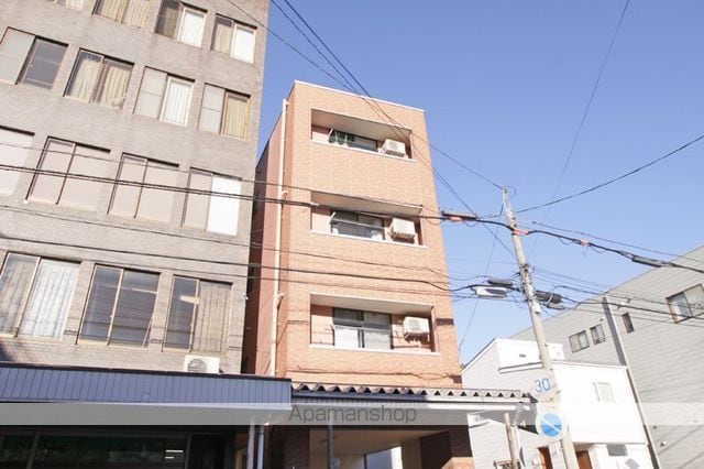 住営社駅東マンションの外観写真
