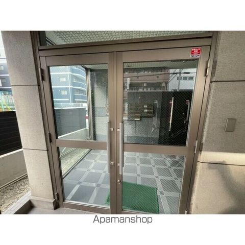 BM TAKAOKA(旧サンクチュアリー高の玄関写真