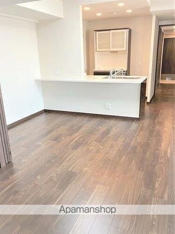 プレサンスロジェ白壁テラスの内装写真