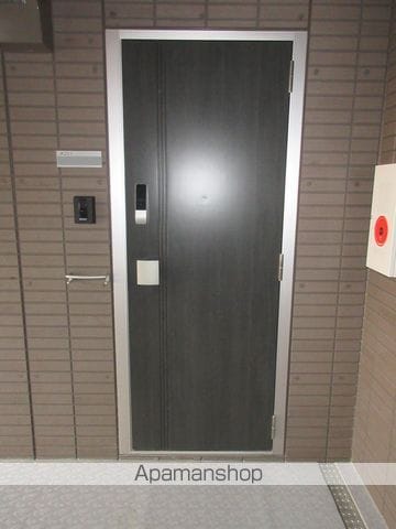 DーROOM GRACIA A棟の玄関写真