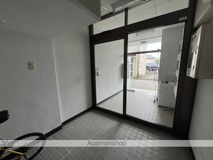 セゾンヤマザキ[1LDK/43.28m2]のエントランス1